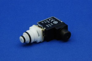 ELEKTROZAWÓR INSTRUMENTU POWIETRZA (LUB WODA DLA UNITÓW PRODUKOWANYCH DO 11/2008)